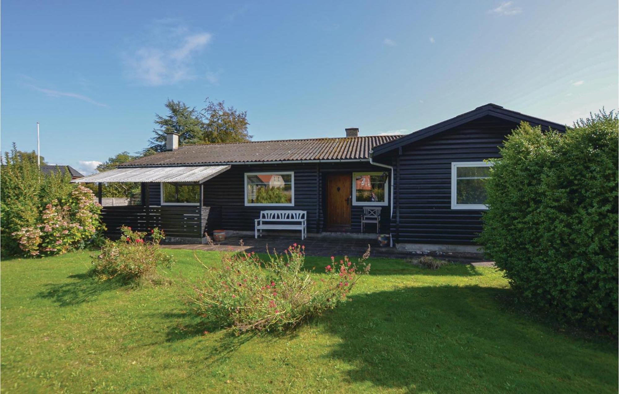 Stunning Home In Augustenborg With Kitchen Eksteriør bilde